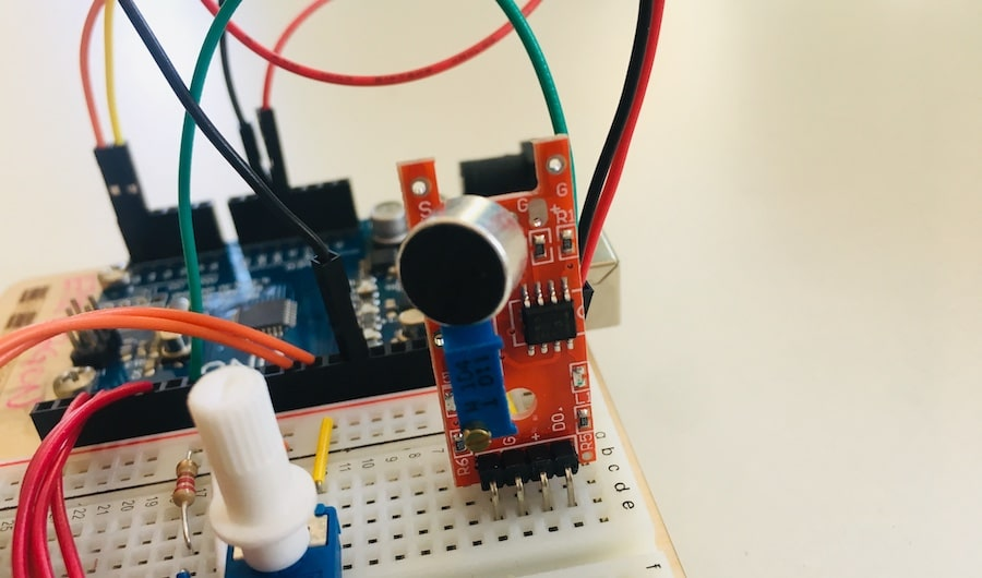 Sound Sensor connected to the Arduino UNO